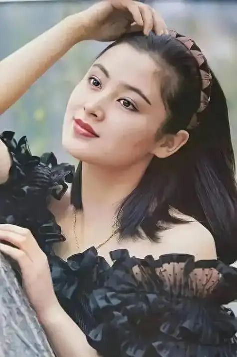 她被称为大陆第一美人两大名导为其着迷陈红到底有多美