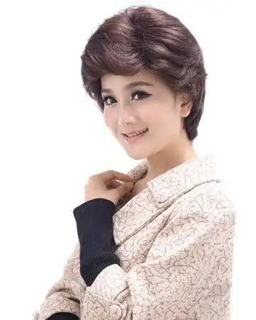 50岁女人减龄短发发型