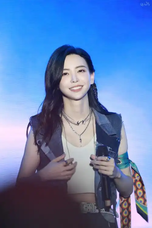 20 唱跳女歌手 in 苏州