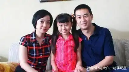 靳东的老婆,于和伟的老婆,张嘉译的老婆,差距一目了然!