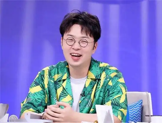 杜海涛,1987年10月28日生于辽宁沈阳,湖南卫视主持人,毕业于湖南大众