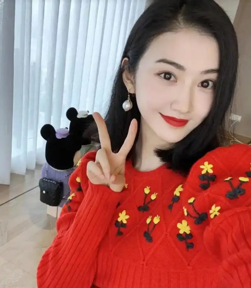 张继科拿景甜私密照片给债主这事,工作室出来辟谣,称无债务纠纷也不