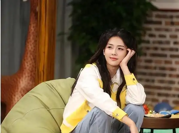 许凯取消对白鹿的关注于正赶紧出来澄清反而使艺人口碑暴跌眼看炒作过