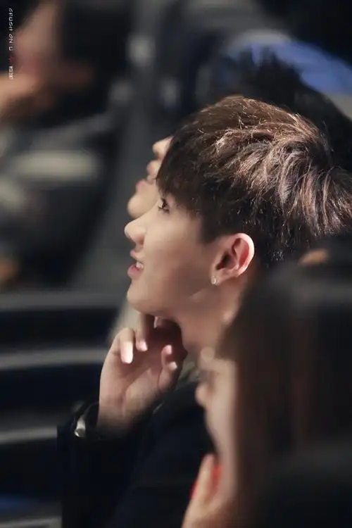 汪苏泷侧脸合集