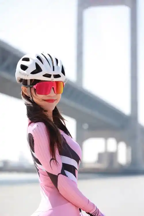 盘点骑行女生最多的三大骑行装备,你最喜欢哪一款?_头盔_眼镜_保护