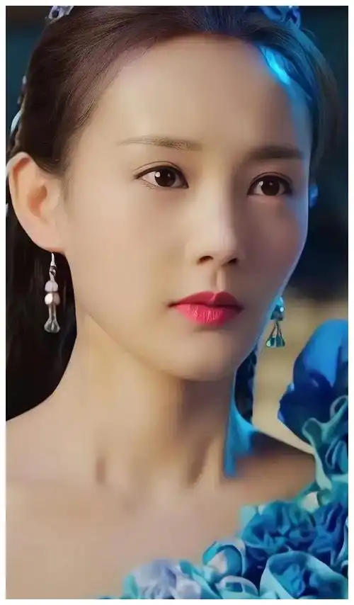 李一桐古装真美媚者无疆中的她柔情似水一笑嫣然