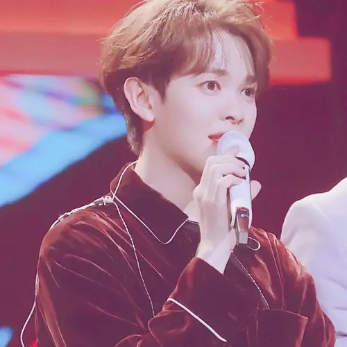 yaoooting7  关注  男爱豆头像 尤长靖 评论 收藏