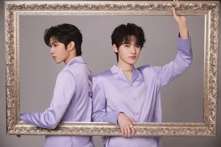 宋亚轩刘耀文双人海报,有点太绝了……_高清图集_新浪网