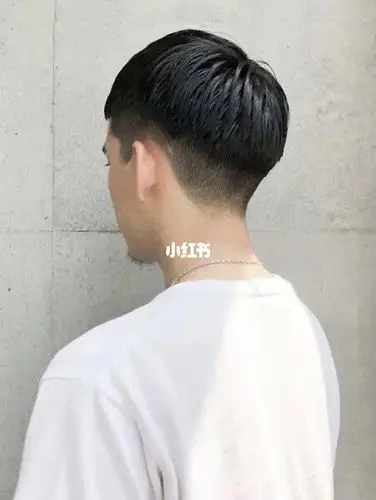 男生后脑勺发型|这8款留了你就是最帅的09