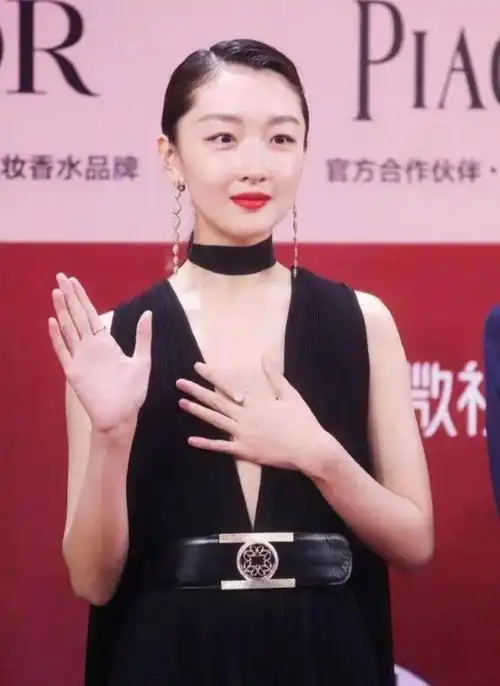 娱乐圈丑陋的"性凝视"行为,杨幂,周冬雨,柳岩,都是受害者