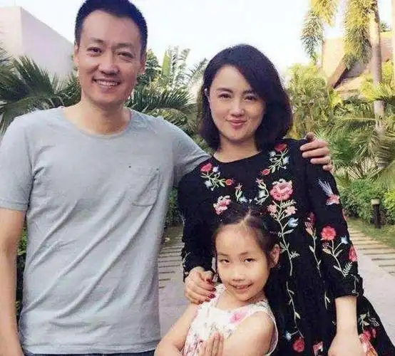 李乃文黄曼走红毯(我老婆不是黄曼)(17)