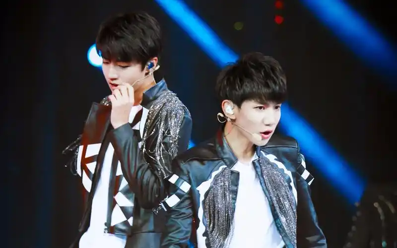 【tfboys王俊凯x王源】1111凯源【karroy凯源频道】