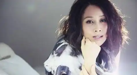 原创那英前夫近照曝光没想到与现任是好兄弟网友那英不尴尬吗