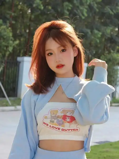 价格完完全全是实惠98一套:styletang身高160 体重98 披肩裙子s