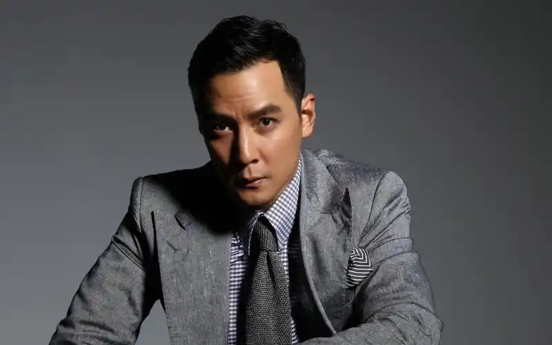 型男吴彦祖西装革履电脑壁纸下载