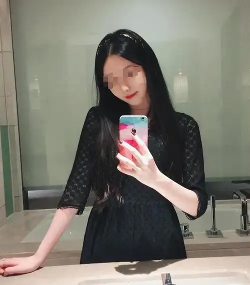 武大校花远嫁非洲,却遭男友虐待无法回国,其父解救失败绝望服药|陈怡