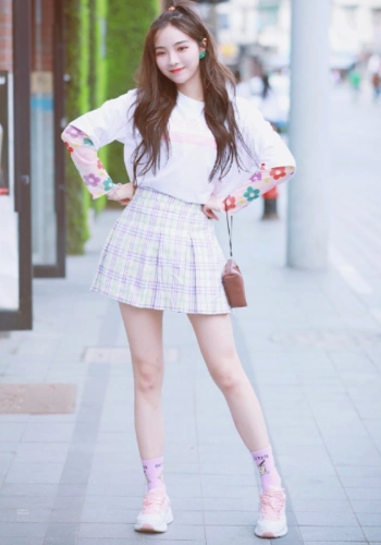 snh48-许杨玉琢深夜晒出美美自拍,女神超有范儿!