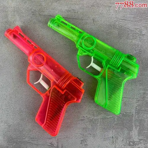90年代怀旧复古儿童滋水枪等6个儿童玩具合拍