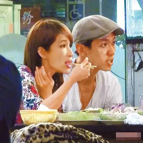 萧亚轩回应柯震东吸毒传闻:没听说过