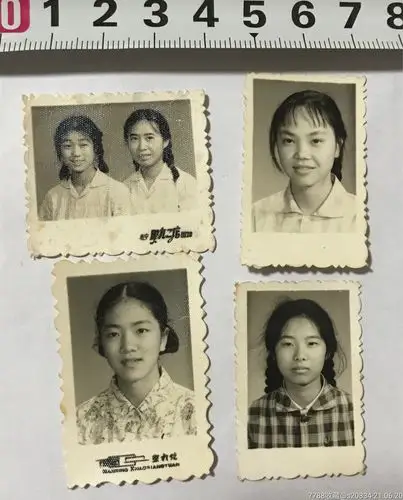 70年代麻花辫美女学生4张