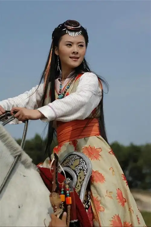 沈腾老婆王琦的古装照好美啊不愧是当年的校花啊