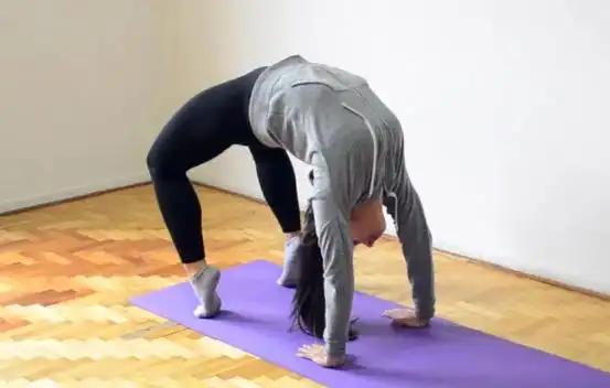 下腰的正确方法图解