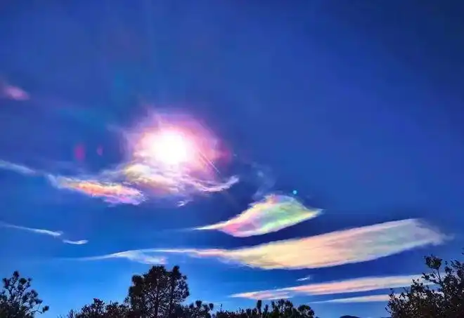 丽江向全世界诠释什么叫七彩云南|玉龙雪山|祥云|彩云之南_网易订阅