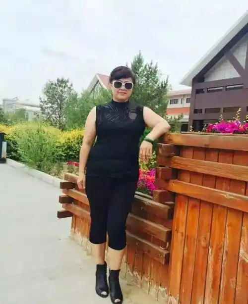 55岁离异女征婚照片(id:480387)_北京北京征婚交友_我主良缘网