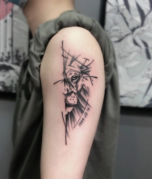 2020最新男女狮子纹身图案大全黑灰狮子纹身图26