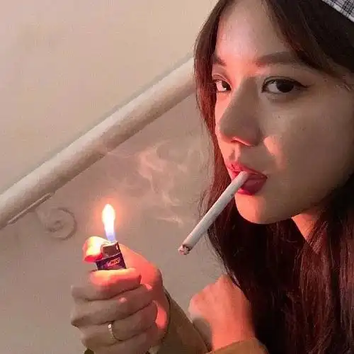 求抽烟的好看头像