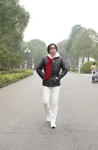 高晓松又瘦了好身材被路人认成吴亦凡终于从矮大紧变高晓松