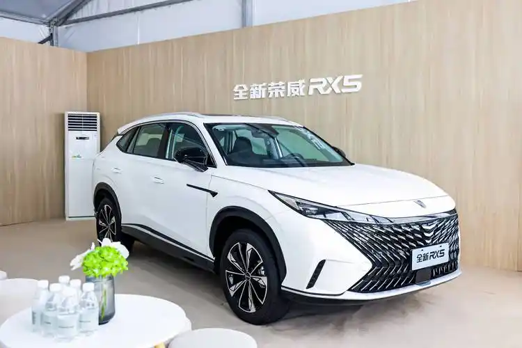 12.49w新能源车到底值得入手不?试过全新荣威erx5有答案了_搜狐汽车_