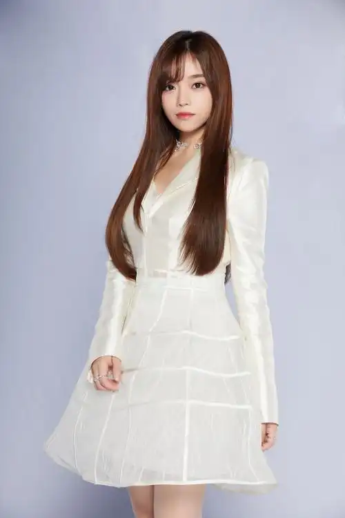 黄霄云全新单曲旁若无人强势上线演绎女性内心世界