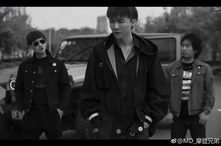 摩登兄弟  #摩登兄弟主唱刘宇宁 #摩登兄弟键盘手大飞  #摩登兄弟