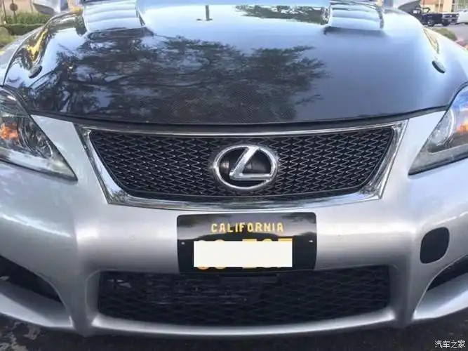 免打孔更美观加州推出软质粘贴车牌