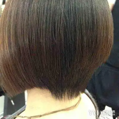 波波头短发背影图片大全3种小技巧教你如何美容美发