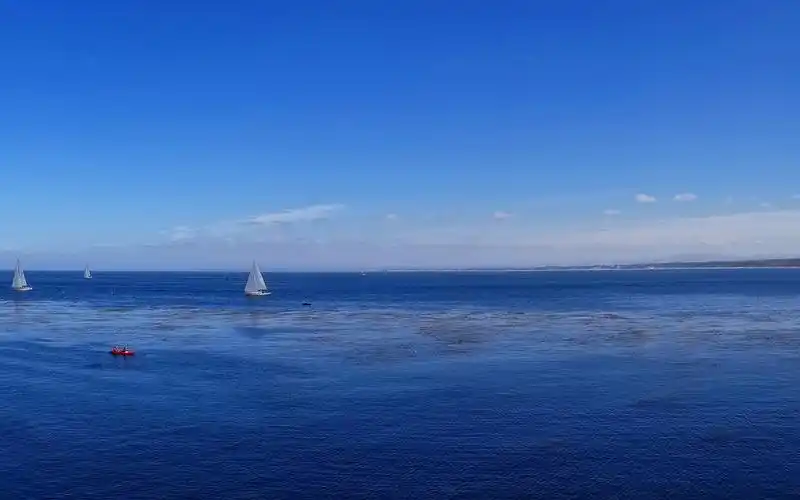 蓝色大海风景图片壁纸