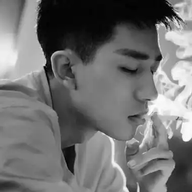 高清帅气吸烟头像 帅气头像图片大全 -【爱个性】