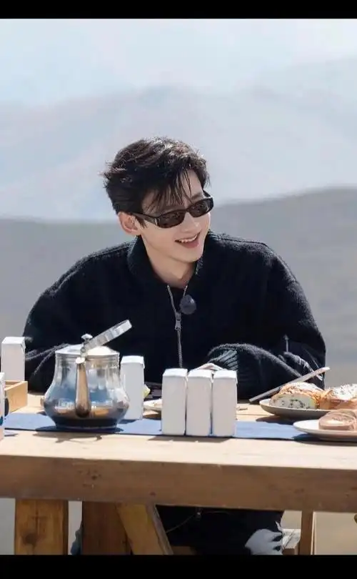 白敬亭高清壁纸无水印分享白鸽们都来