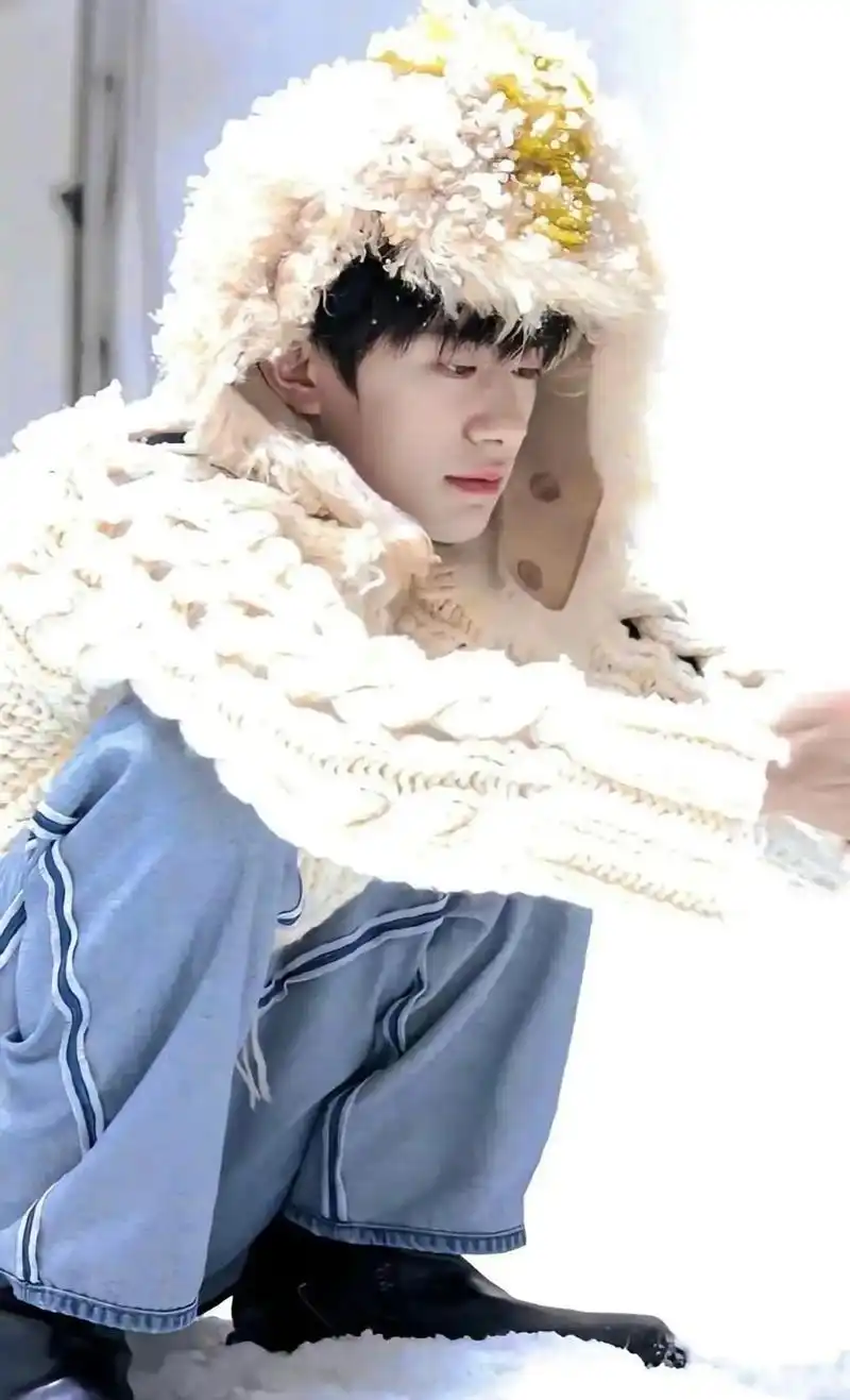 冬天的玺玺.冬天的玺玺太好看了 #易烊千玺 #易烊千玺绝美镜 - 抖音