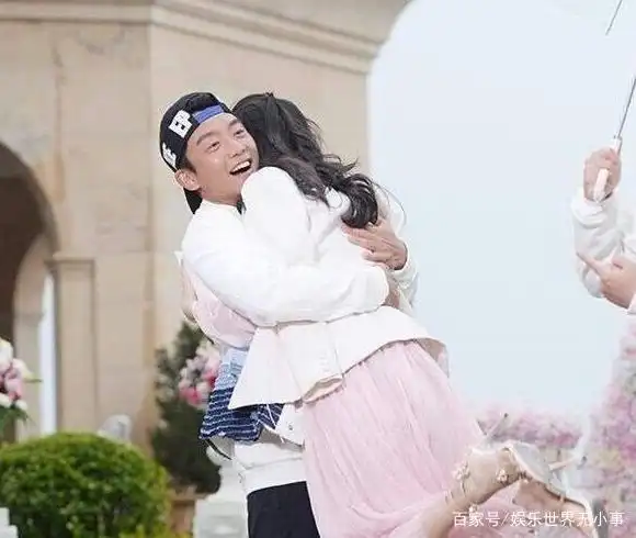 郑恺婚后录制跑男,看到他和baby的互动,已婚男士最好的诠释!