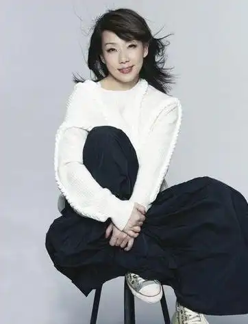 顶流天后林忆莲惊艳回归,57岁美貌如初,网友惊呼:逆龄生长!