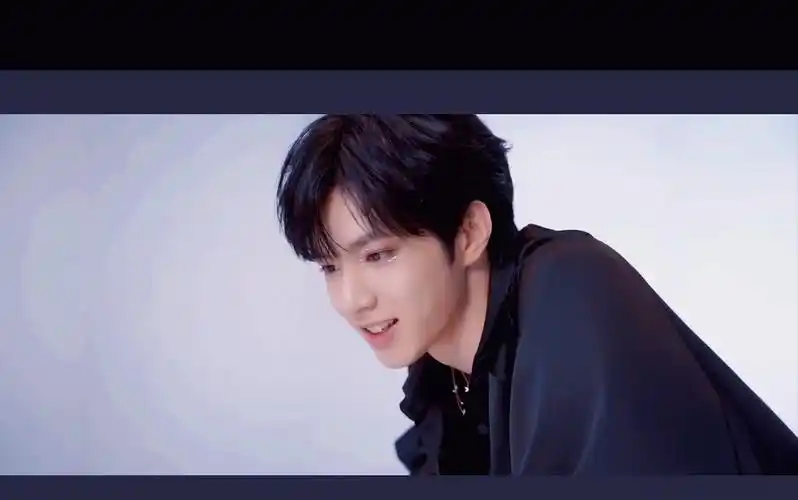 【刘耀文】 顶 级 质 感 爱 豆