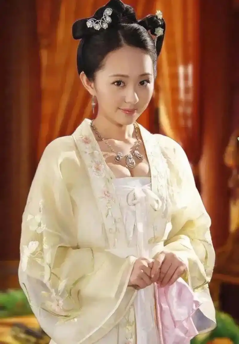 潘金莲的扮演者孙耀琦真美!