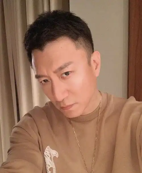 回顾孙红雷从籍籍无名走到家喻户晓如今53岁的他怎样了