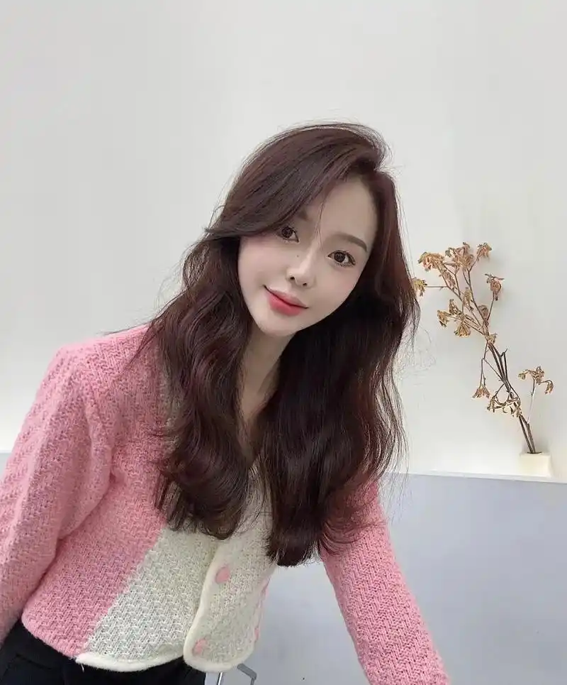 适合大部分人的蓬松造型烫