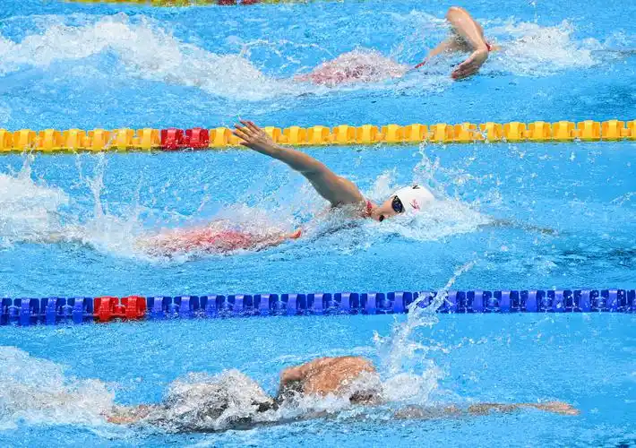 游泳——杨浚瑄晋级女子200米自由泳决赛