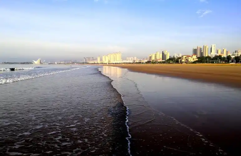 其它 美丽的金沙滩,银沙滩 写美篇银沙滩景区位于青岛市黄岛区凤凰岛