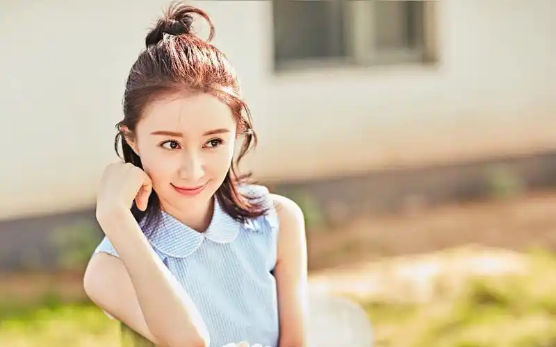 舒畅清新甜美写真图片桌面壁纸