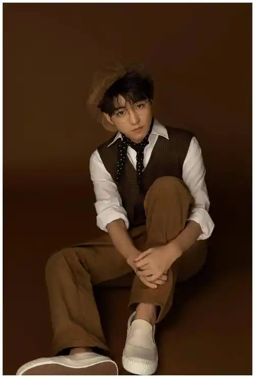 王俊凯20岁许愿场景曝光!